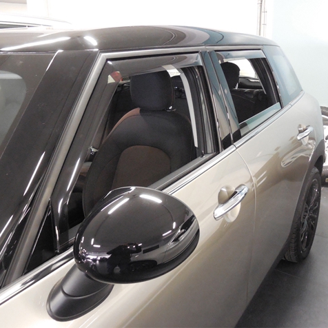 Deflettori anteriori fissaggio standard